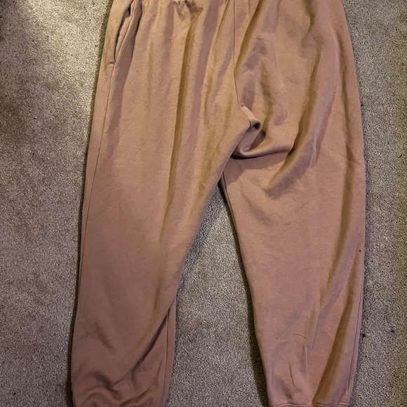 Nike sweatpants - Picture 3 of 3